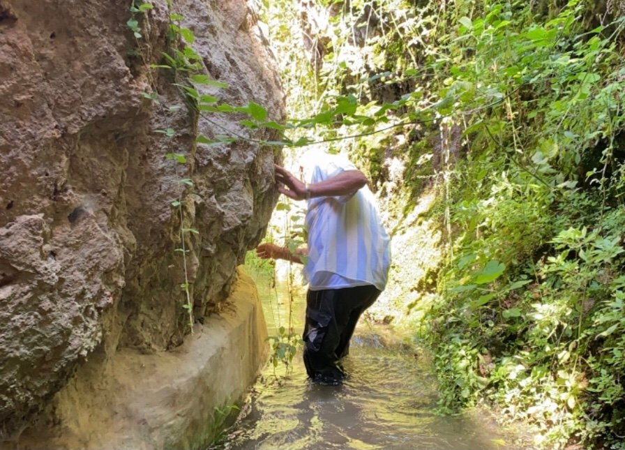 مخططات تستهدف عيون الماء