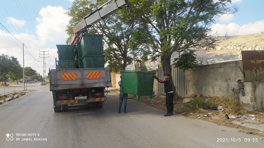 حاويات نفايات جديدة