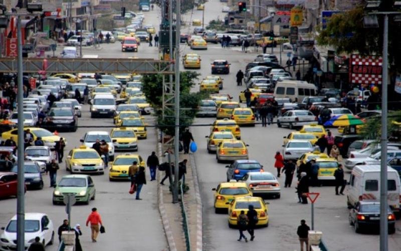 بلدية نابلس والشرطة تبحثان عددًا من القضايا المشتركة