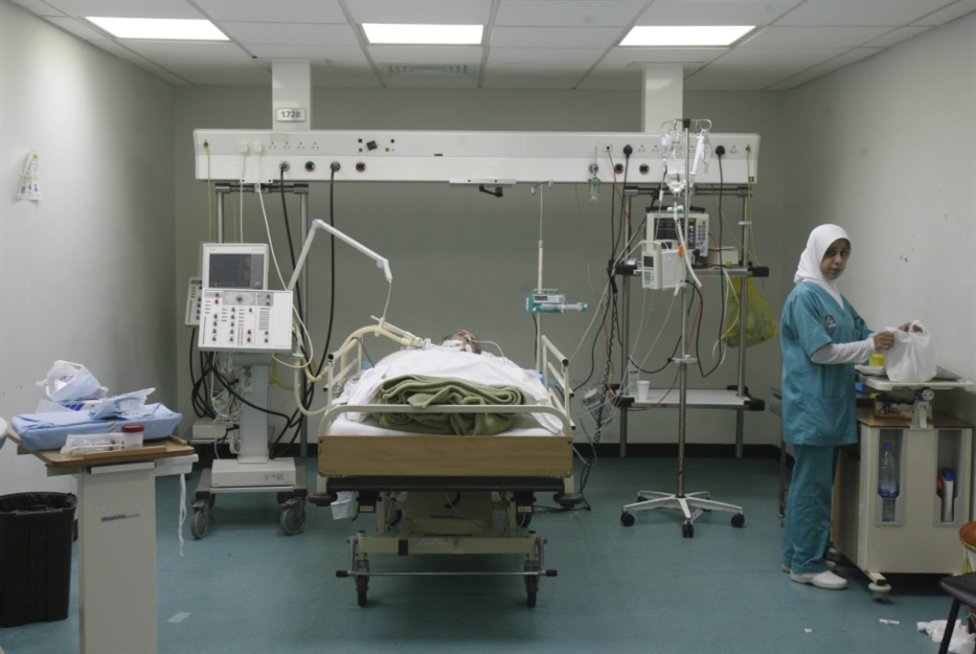 بعد توقف استقبال مستشفى النجاح بعض الحالات الطبية .. ما مصير المرضى؟!