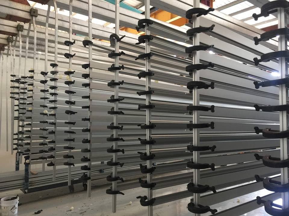 رغم انخفاض سعره عالميًا .. أسعار الألمنيوم تسجّل ارتفاعًا في الضفة