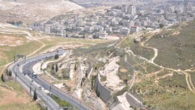 صورة مليار شيكل لشق طرق استيطانية في الضفة