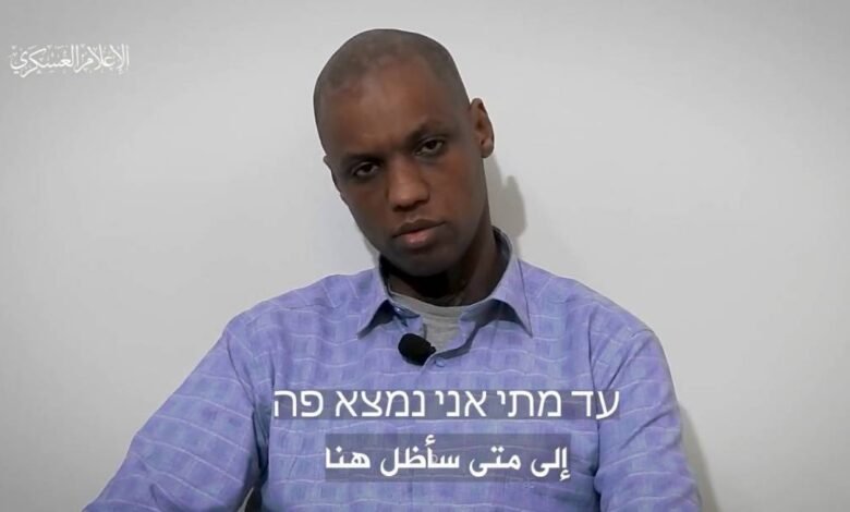 صورة شاهد | “القسام” ينشر فيديو جديد للجندي الأسير في غزة