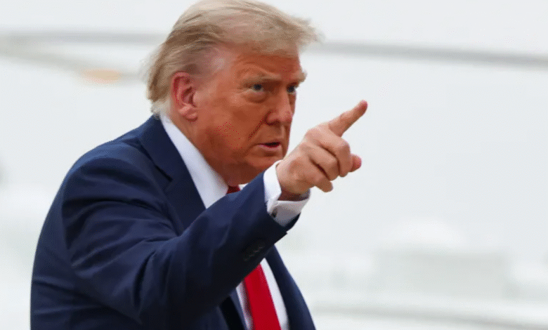 صورة ترامب يُمهل الحركة ويتوعد بـ”الجحيم” في حال الرفض