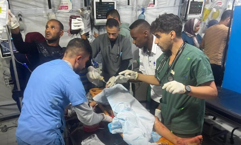 صورة خرق متواصل لاتفاق وقف إطلاق النار .. 5 شهداء بينهم طفلان بقصف خيام النازحين في خانيونس