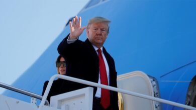 صورة ترامب لا ينام خلال رحلاته الجوية .. تخيل ماذا يفعل؟!