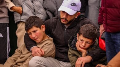 صورة استنكار واسع لجريمة تصفية العامل الفلسطيني وأسرته في طمون