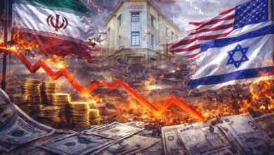 صورة بعد تصريحات “ترامب”.. الدولار يقلص مكاسبه والنفط يتراجع