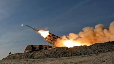 صورة الحرب تدخل يومها العاشر: استمرار الضربات الجوية المتبادلة والهجمات الصاروخية