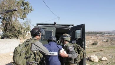 صورة الاحتلال يعتقل 22 صحفيًّا بالضفة منذ بداية 2026