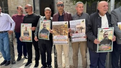 صورة وقفة تضامنية لإحياء يوم الأسير في مختلف محافظات الوطن