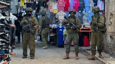 صورة بالفيديو: قوات الاحتلال تقتحم البلدة القديمة بنابلس وتعتقل فتى