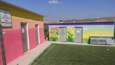 صورة مستوطنون يهدمون مدرسة المالح في الأغوار الشمالية