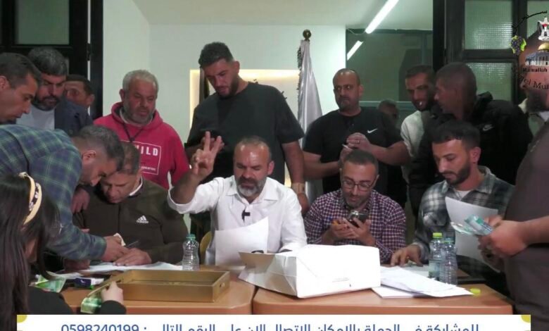 صورة خلال ساعات .. بلدية سنجل تجمع 350 ألف شيكل لتعويض متضرري اعتداءات المستوطنين