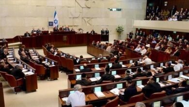 صورة الكنيست “الإسرائيلي” يصادق تمهيدياً على حل نفسه