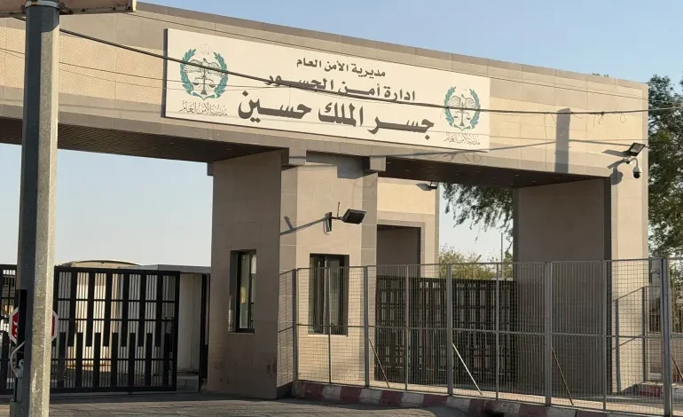 اتفاق فلسطيني أردني على 3 مسارات لحل أزمة معبر الكرامة