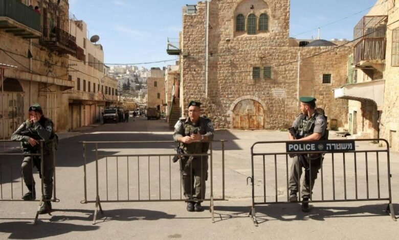 صورة تصعيد يطال الشجر والحجر: هدم 31 منشأة وإغلاق للحرم الإبراهيمي واعتداء على طفل بالضفة