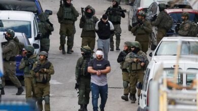 صورة اعتقالات الضفة الغربية تطال 10 مواطنين بينهم سيدة وجريح سابق