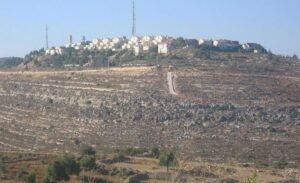 أراضي جبل الطويل في البيرة