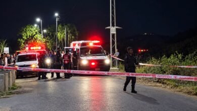 صورة ​جريمة جديدة: مقتل 3 أشخاص إثر حريق غامض لسيارة قرب باقة وجت.. وإصابة شابة بجراح خطيرة في النقب