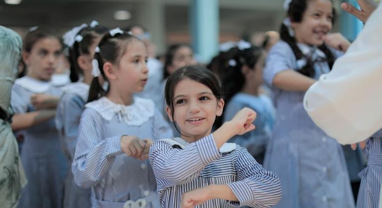 صورة اتحاد المعلمين يُوضح دوام المدارس الحكومية بالضفة